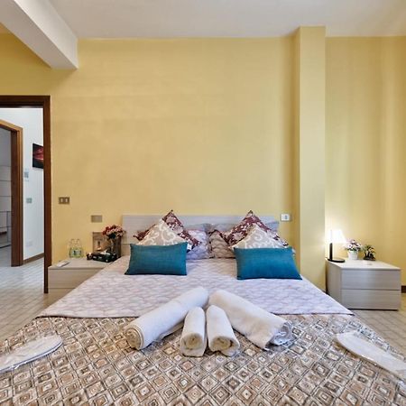 Venice Miramare Residence Zelo Luaran gambar