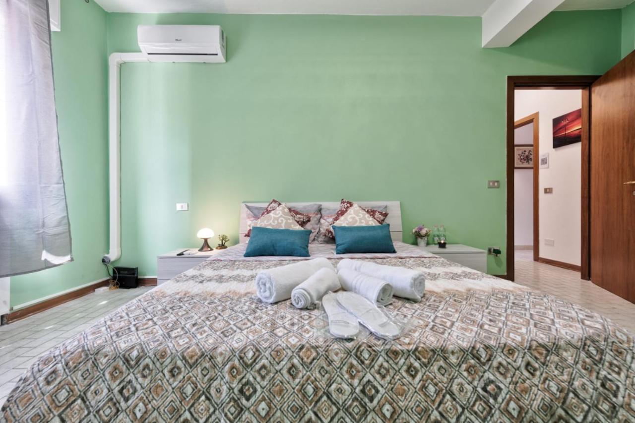 Venice Miramare Residence Zelo Luaran gambar